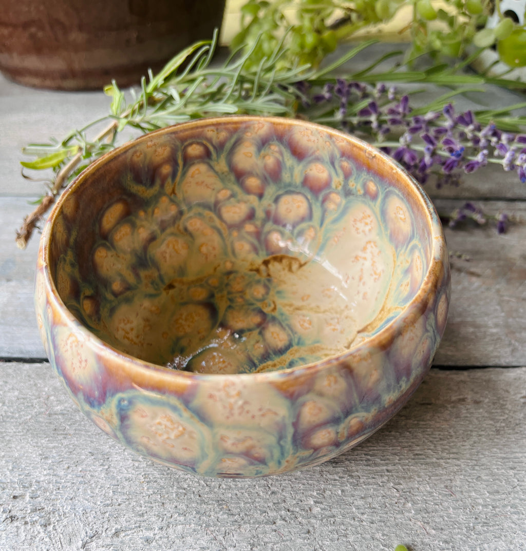 Handmade Stoneware Bowl, Wheel-Thrown Pottery – Moon Tide