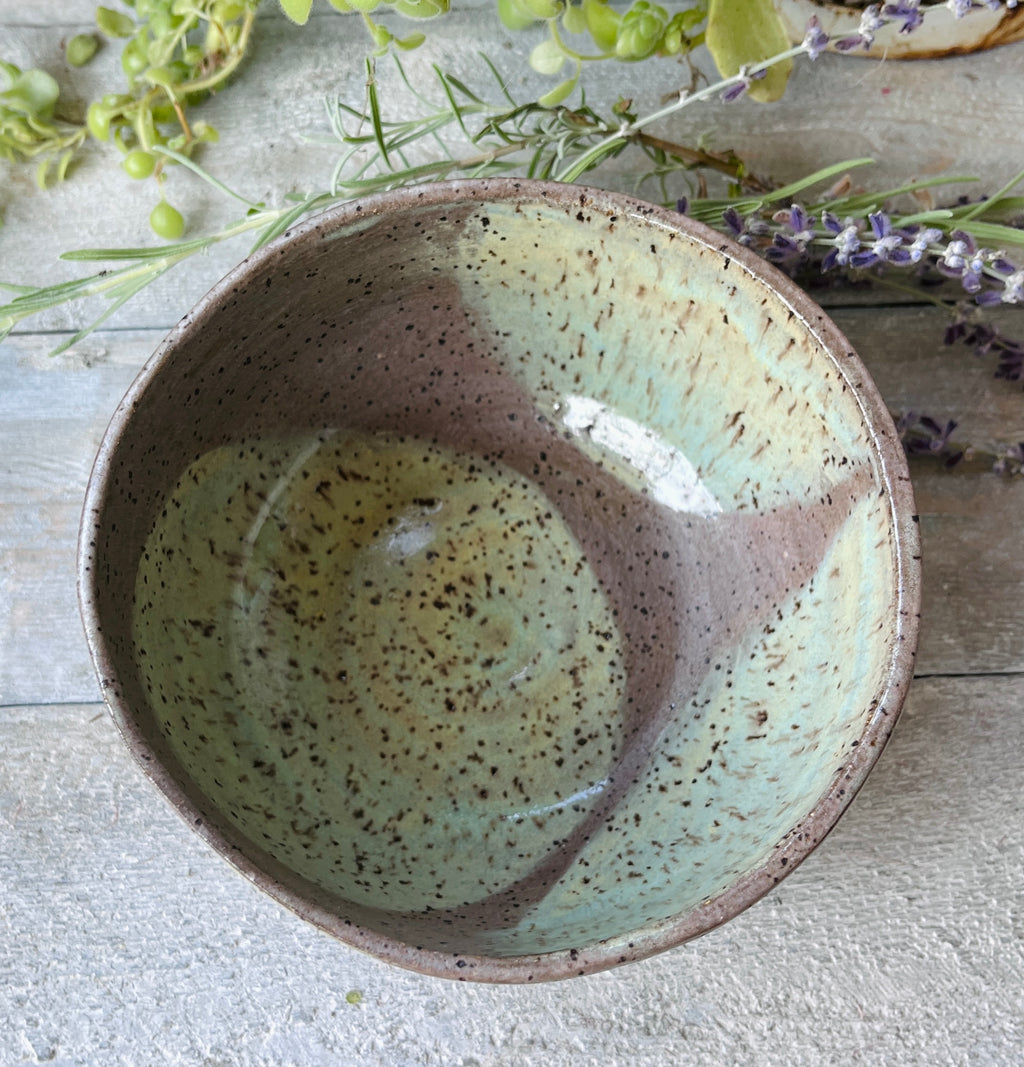 Handmade Stoneware Bowl, Wheel-Thrown Pottery – Fieldstone