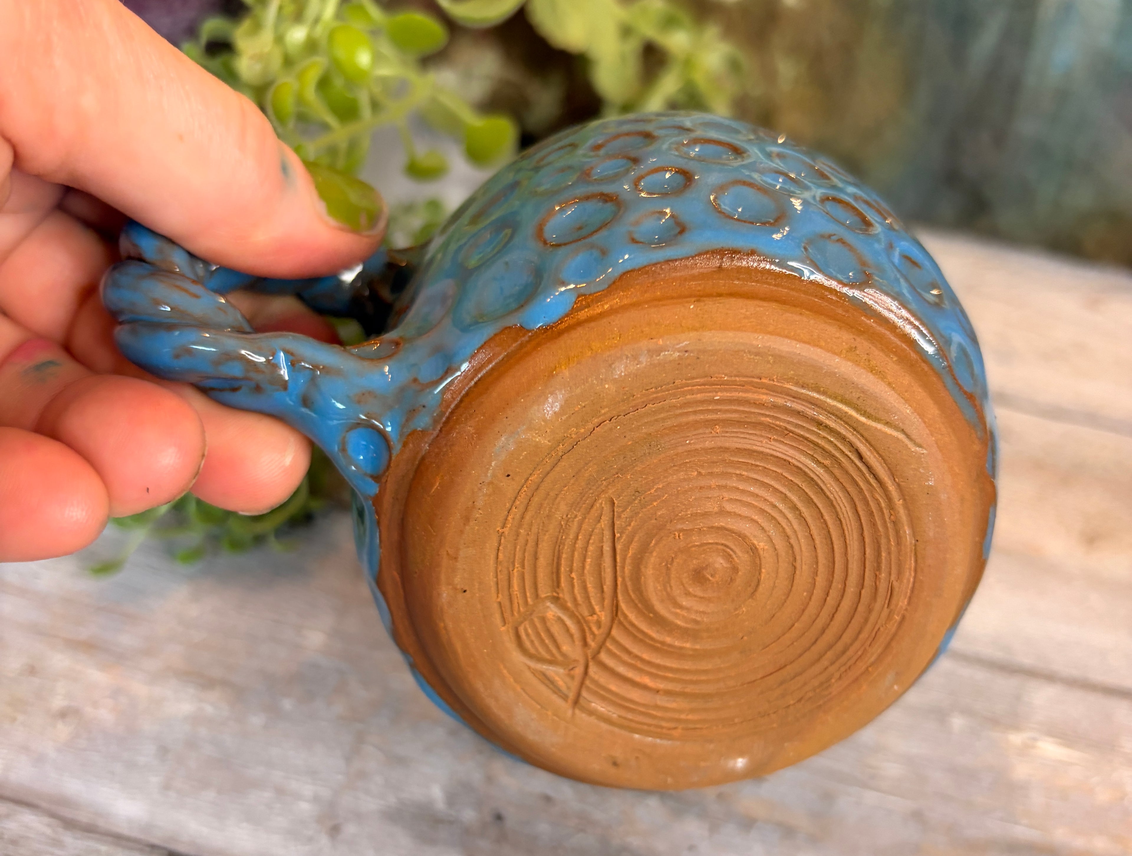 Wheel-Thrown Stoneware Coffee & Tea Mug – Blue Hollow